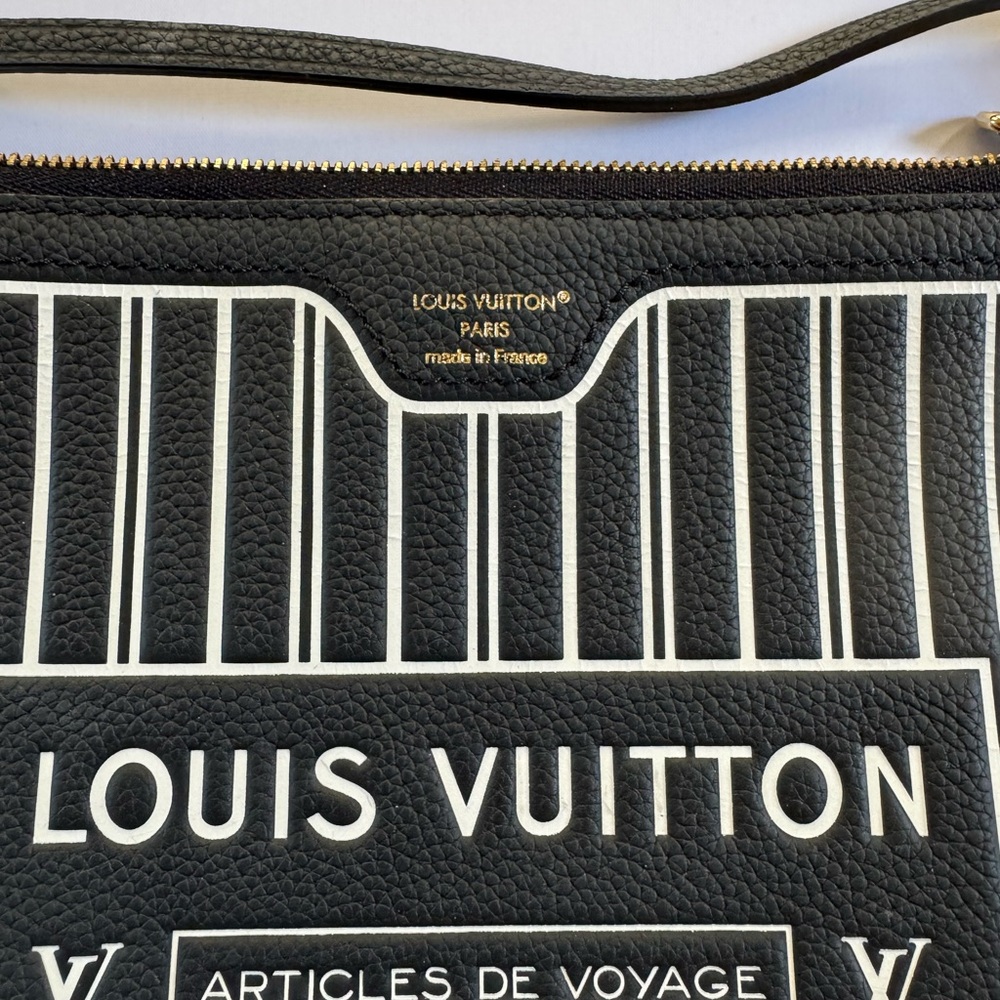 Louis Vuitton Black and White Pochette - Picture 4 of 8